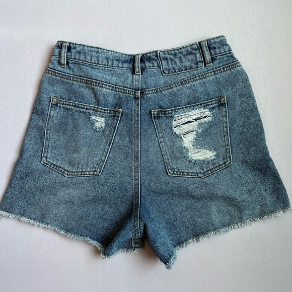 High-waisted Denim Mom Shorts - Picture 2 of 3